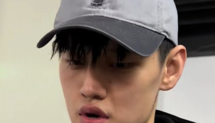 188金宝博体育官方网站-曾凡博复出暴走后采访！直指没好，疼痛感明显，谈季后赛表达态度|篮板|球队|比赛|兜底|数据_新浪体育_新浪新闻