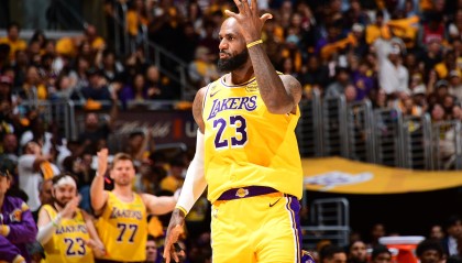 188金宝博体育登录入口-系列赛2-0等于拿下？詹姆斯24次无败绩 打遍东部无敌手&amp;园区锁冠